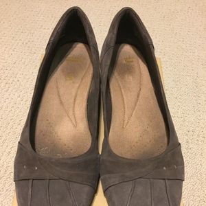 Clarks suede flats, VGC